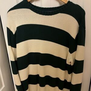BRANDY MELVILLE SWEATER